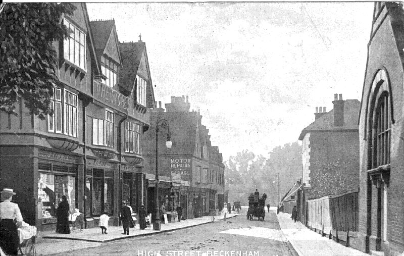 83, Then, High Street towards Memorial The building on the left is there today at the Sainsbury's entrance, c1906.jpg